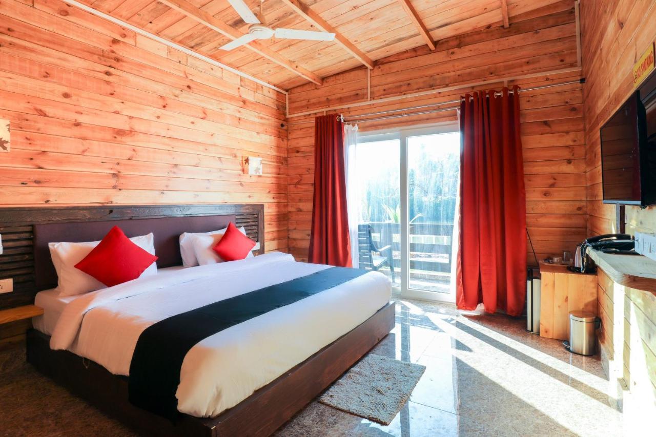 Bliss Water Hotel 3*